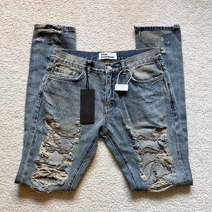 NWT Via Vitsoe designer look distressed chain skinny jeans